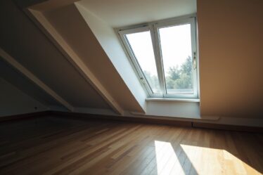 Isolation de plafond : techniques efficaces et astuces incontournables