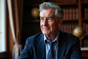 Quel est l'état actuel de la fortune de Luc Ferry ?